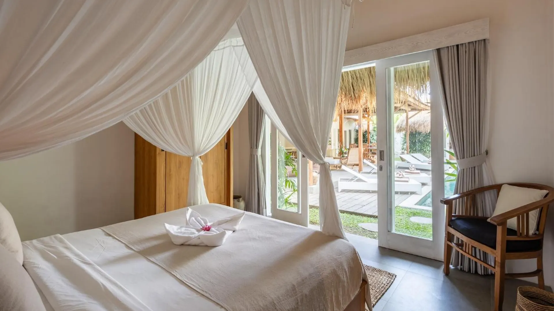 Central Oberoi, Seminyak, Newly Refurbished Villa Zayya 0*,